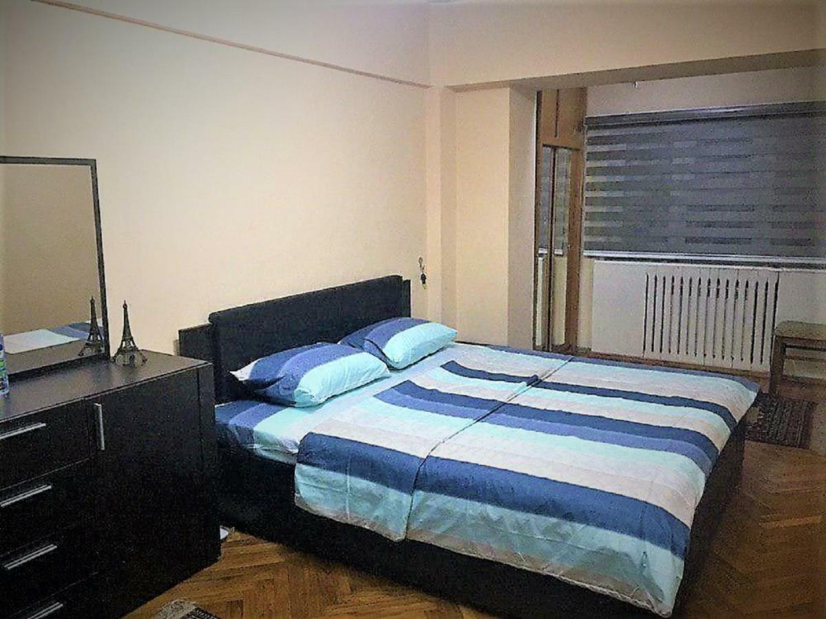 Chung cư 100 m² 3 phòng ngủ, 1 phòng tắm riêng ở Quận Shaykhontohur Tashkent Ngoại thất bức ảnh
